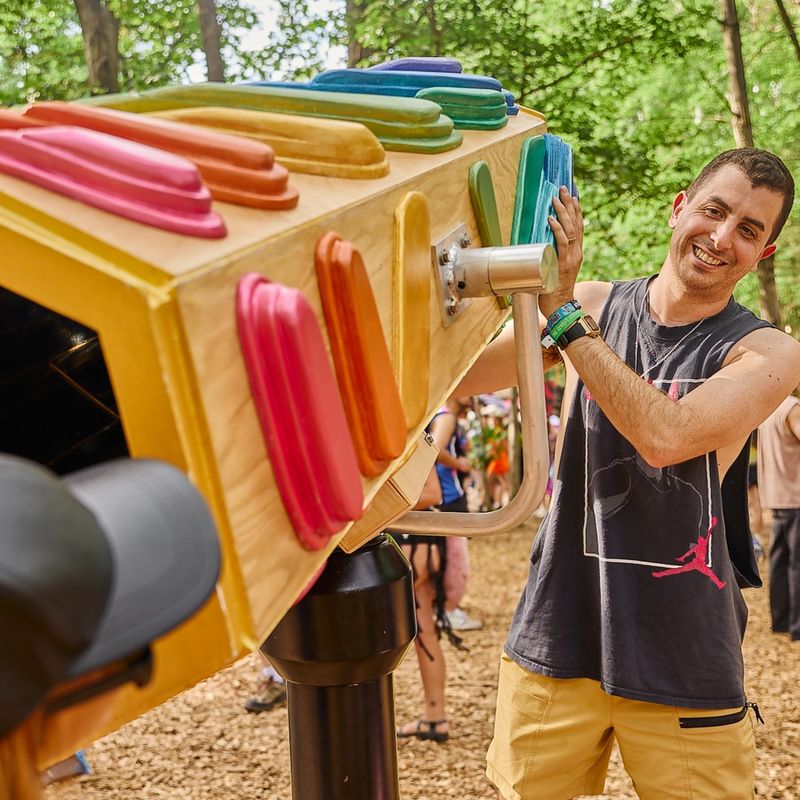 RAINBOW DAYDREAM MACHINE by Evan Bobo